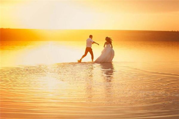 有寓意的名字:吳奕葉