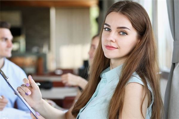 女孩取名(女孩取名字寓意好的字2022年)