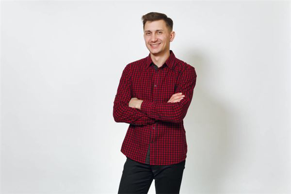 周煒杰的姓名打分結果_周煒杰五行分析