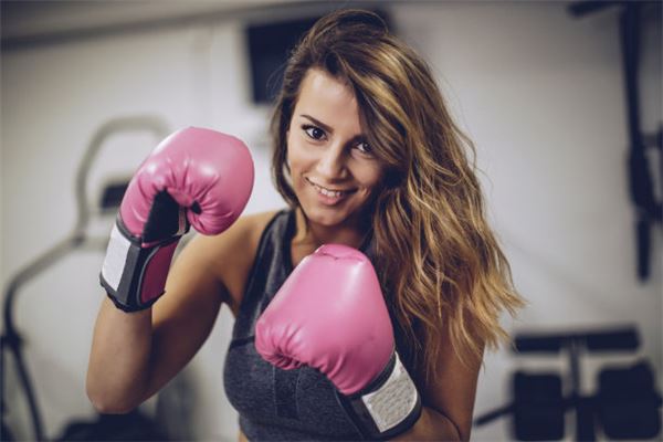 錢雄飛的姓名打分結(jié)果_錢雄飛五行分析