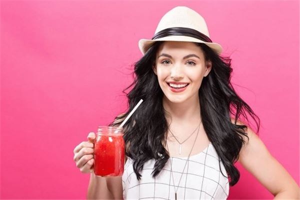 姓名測試_周偉博