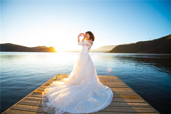 甘科偉的姓名打分結(jié)果_甘科偉的姓名五行分析